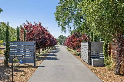 $2,950,000 | 21117 Burndale Road, Sonoma, CA 95476