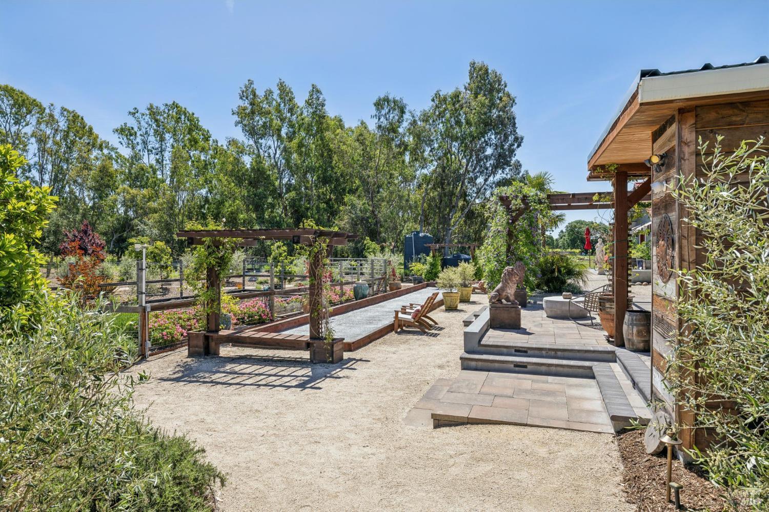 21117 Burndale Road Sonoma, CA 95476 - Photo 37 of 48