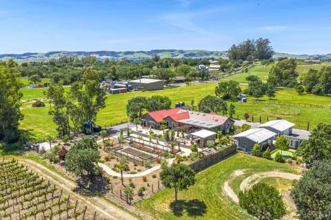 $2,950,000 | 21117 Burndale Road, Sonoma, CA 95476