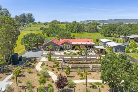 $2,950,000 | 21117 Burndale Road, Sonoma, CA 95476