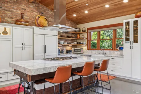 $2,950,000 | 21117 Burndale Road, Sonoma, CA 95476