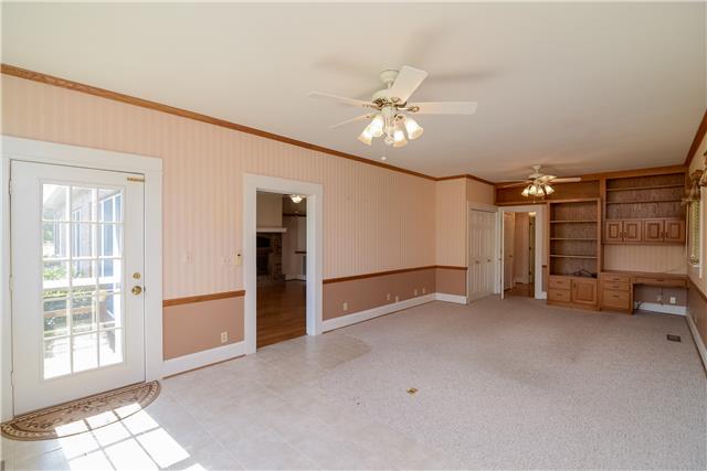 2003 Pointe Barton Drive Lebanon, TN 37087 - Photo 9 of 19 Could be used as living space or a bedroom