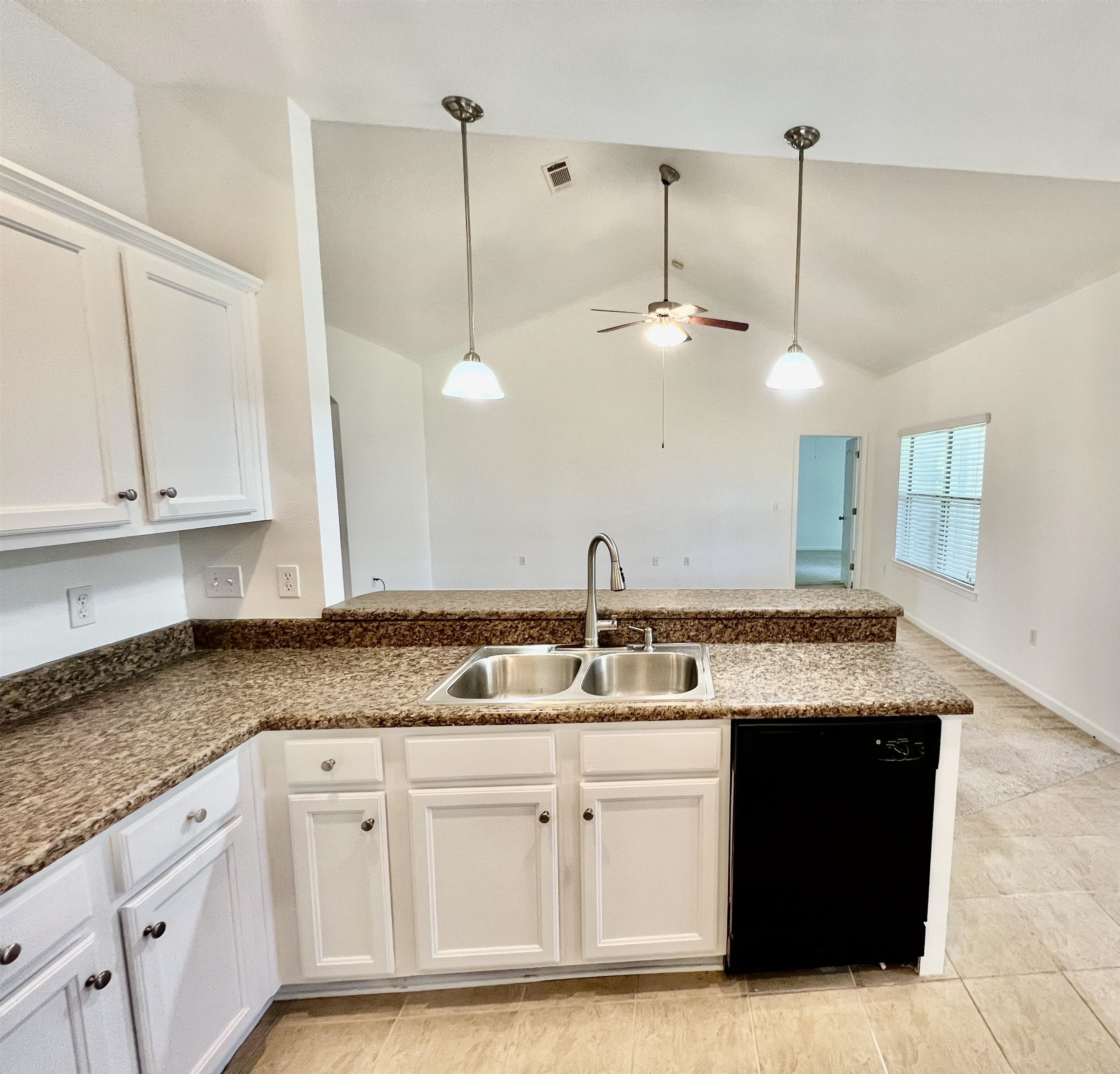 18165 Memphis Way Robertsdale, AL 36567 - Photo 6 of 21
