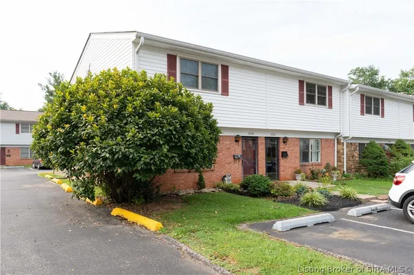$157,900 | 3218 Wooded Way, Jeffersonville, IN 47130