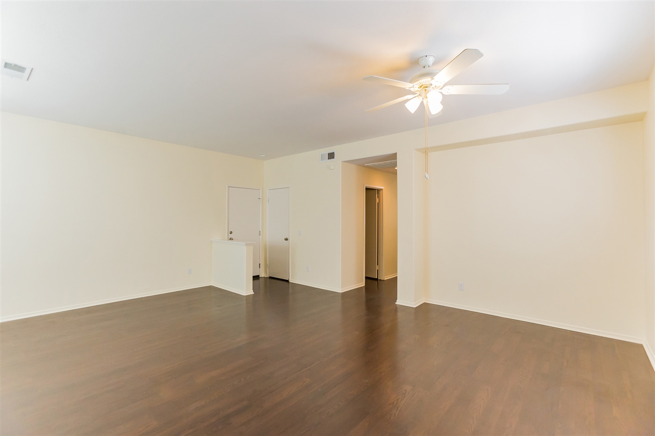 1006 Greenway Road Oceanside, CA 92057 - Photo 3 of 25