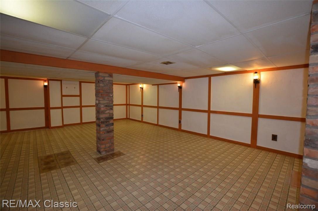 42439 Park Ridge Road Novi, MI 48375 - Photo 27 of 40 Lower Level 1.jpg
