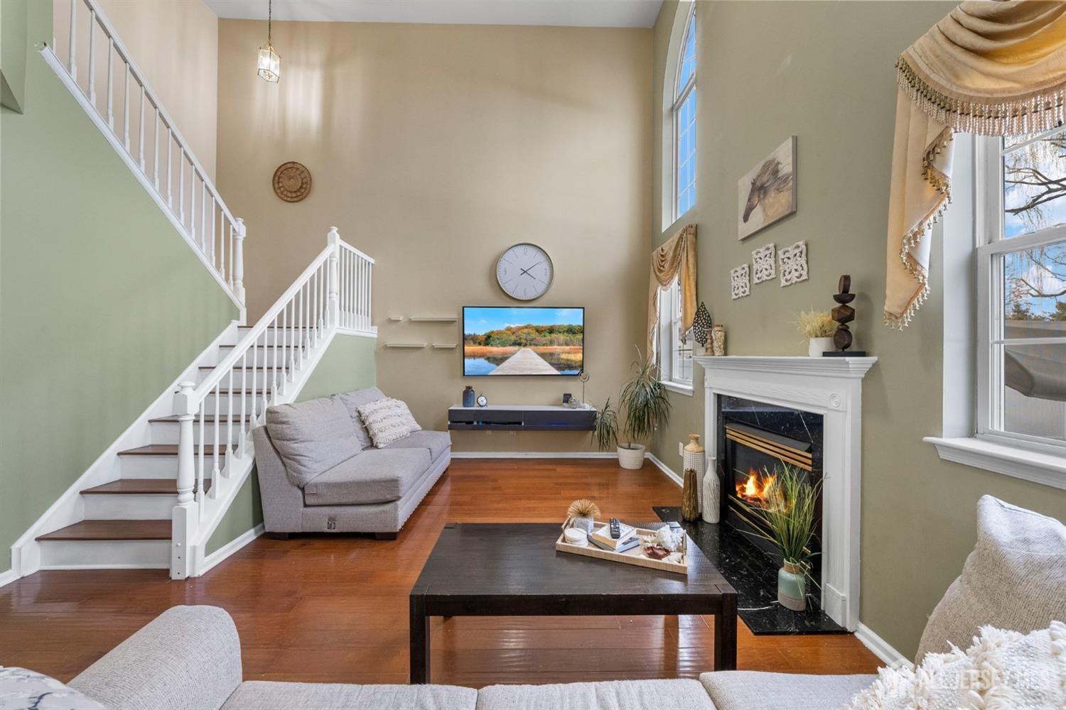 49 Devon Drive East Brunswick, NJ 08816 - Photo 12 of 39