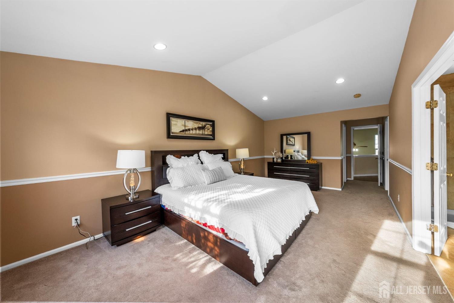 49 Devon Drive East Brunswick, NJ 08816 - Photo 17 of 39