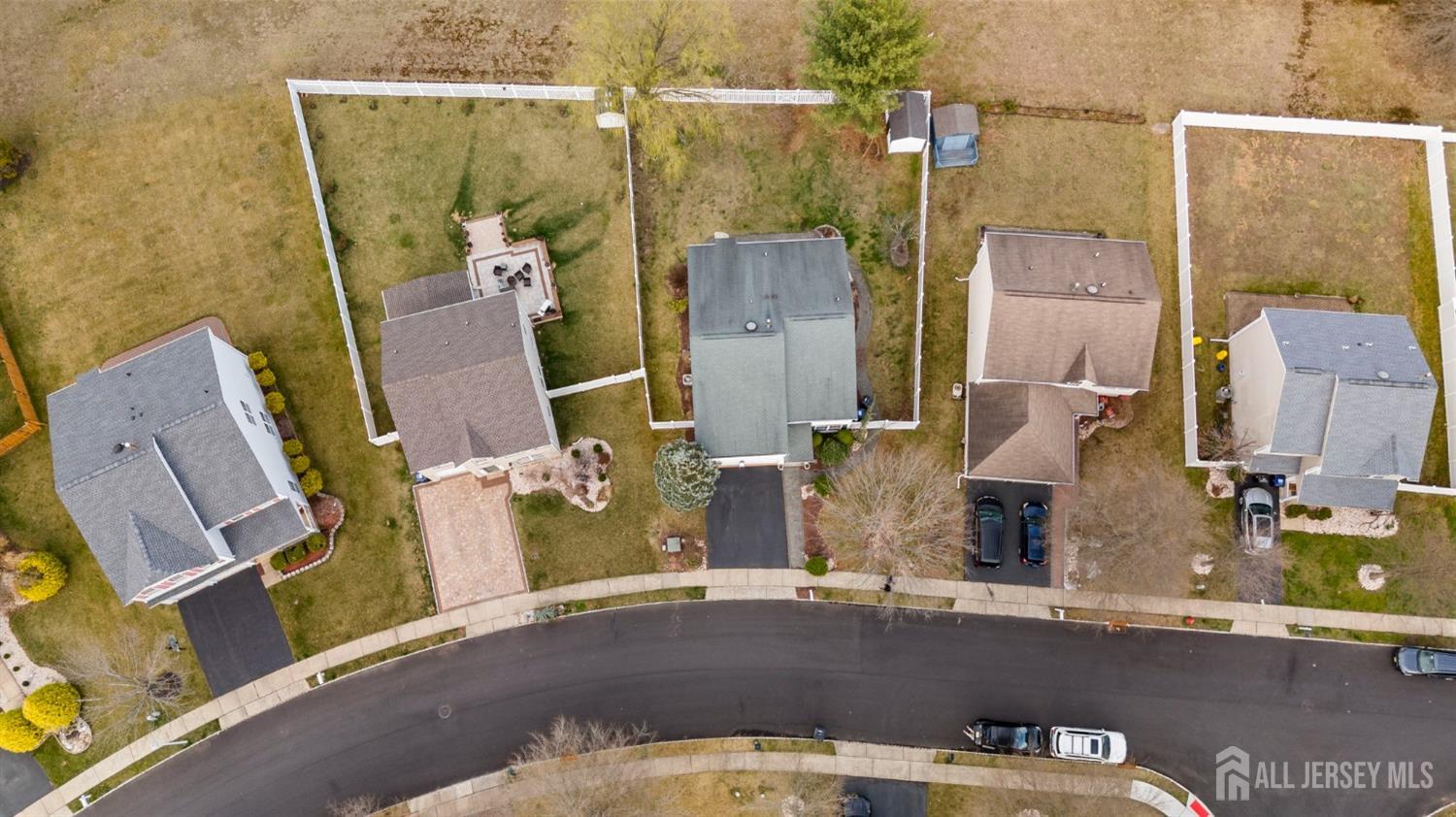 49 Devon Drive East Brunswick, NJ 08816 - Photo 28 of 39