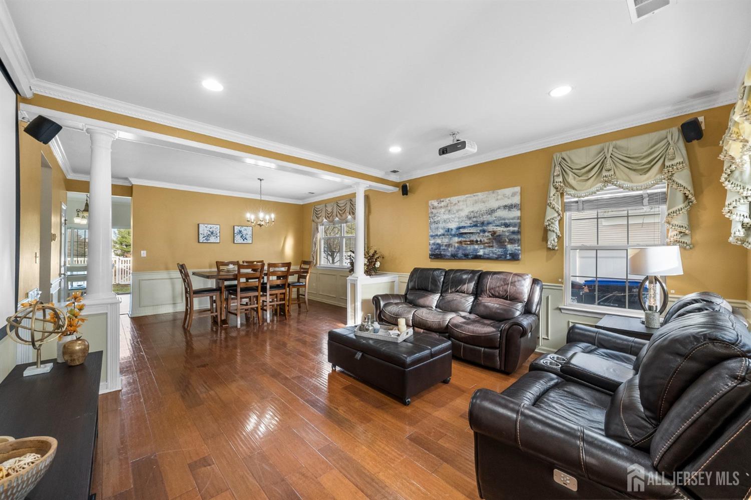 49 Devon Drive East Brunswick, NJ 08816 - Photo 3 of 39