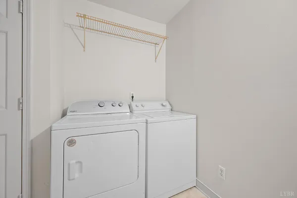 $199,900 | 1933 Grit Road, Hurt, VA 24563