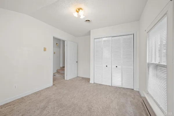 $199,900 | 1933 Grit Road, Hurt, VA 24563