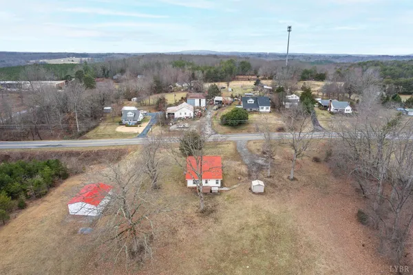 $199,900 | 1933 Grit Road, Hurt, VA 24563