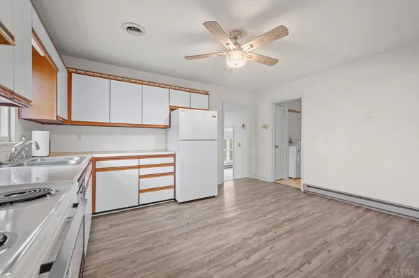 $199,900 | 1933 Grit Road, Hurt, VA 24563