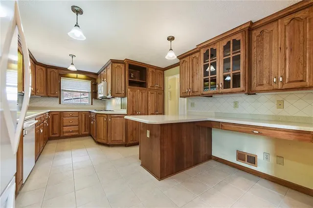 $309,900 | 524 Rainier Drive, Pittsburgh, PA 15239