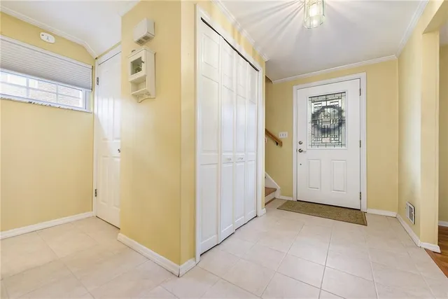 $309,900 | 524 Rainier Drive, Pittsburgh, PA 15239