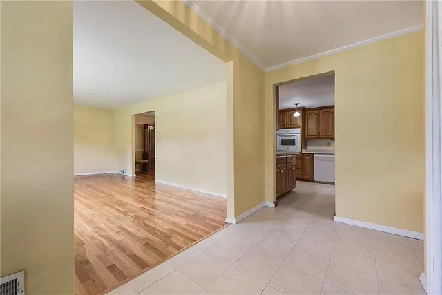 $309,900 | 524 Rainier Drive, Pittsburgh, PA 15239