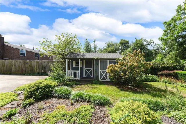 $309,900 | 524 Rainier Drive, Pittsburgh, PA 15239