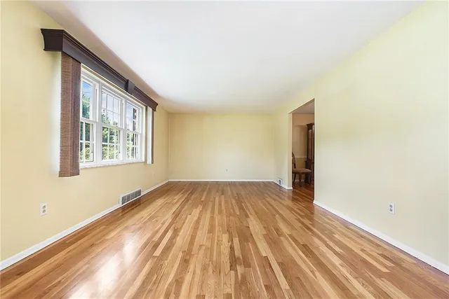 $309,900 | 524 Rainier Drive, Pittsburgh, PA 15239