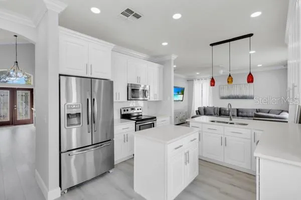 $589,900 | 721 Hardwood Circle, Orlando, FL 32828