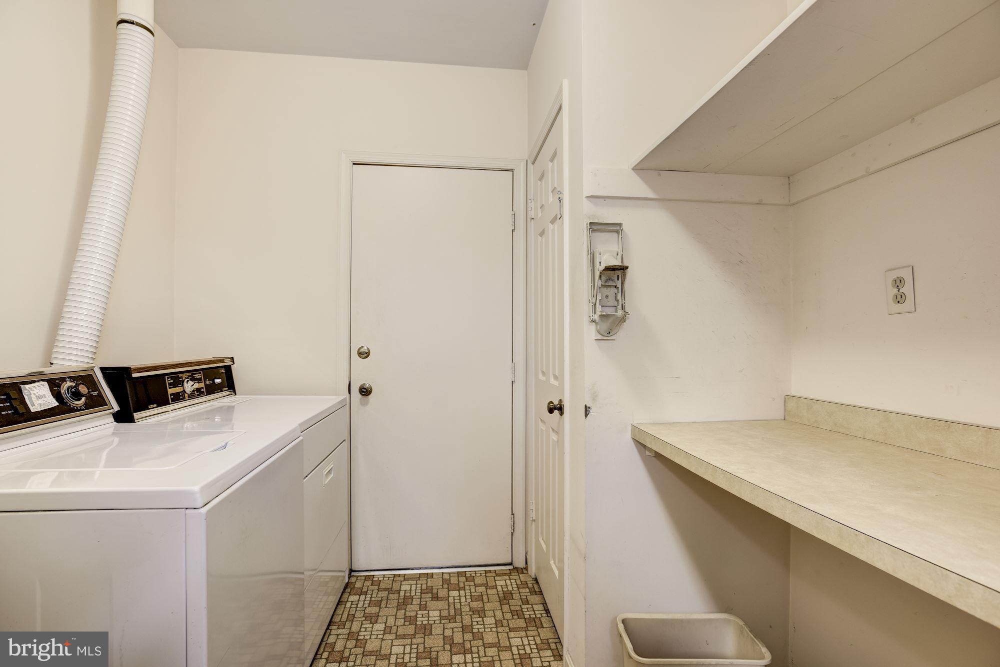 10715 Midsummer Drive Reston, VA 20191 - Photo 13 of 43 Separate Entry leads to Laundry & Mudroom