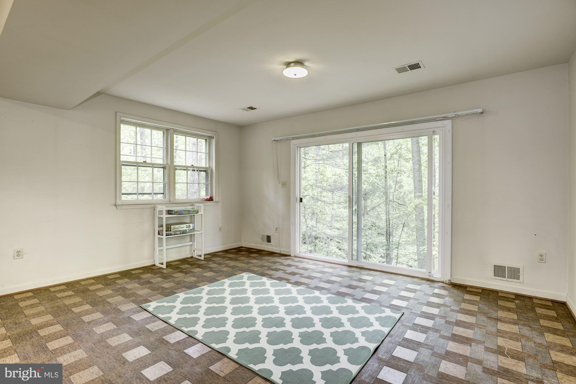 10715 Midsummer Drive Reston, VA 20191 - Photo 17 of 43