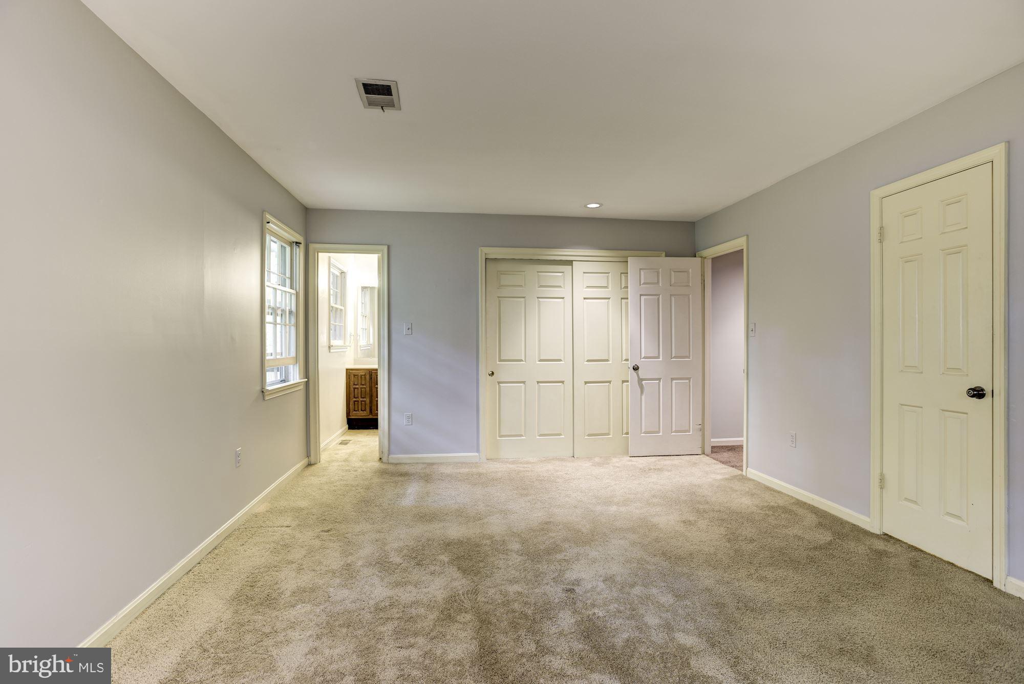10715 Midsummer Drive Reston, VA 20191 - Photo 21 of 43