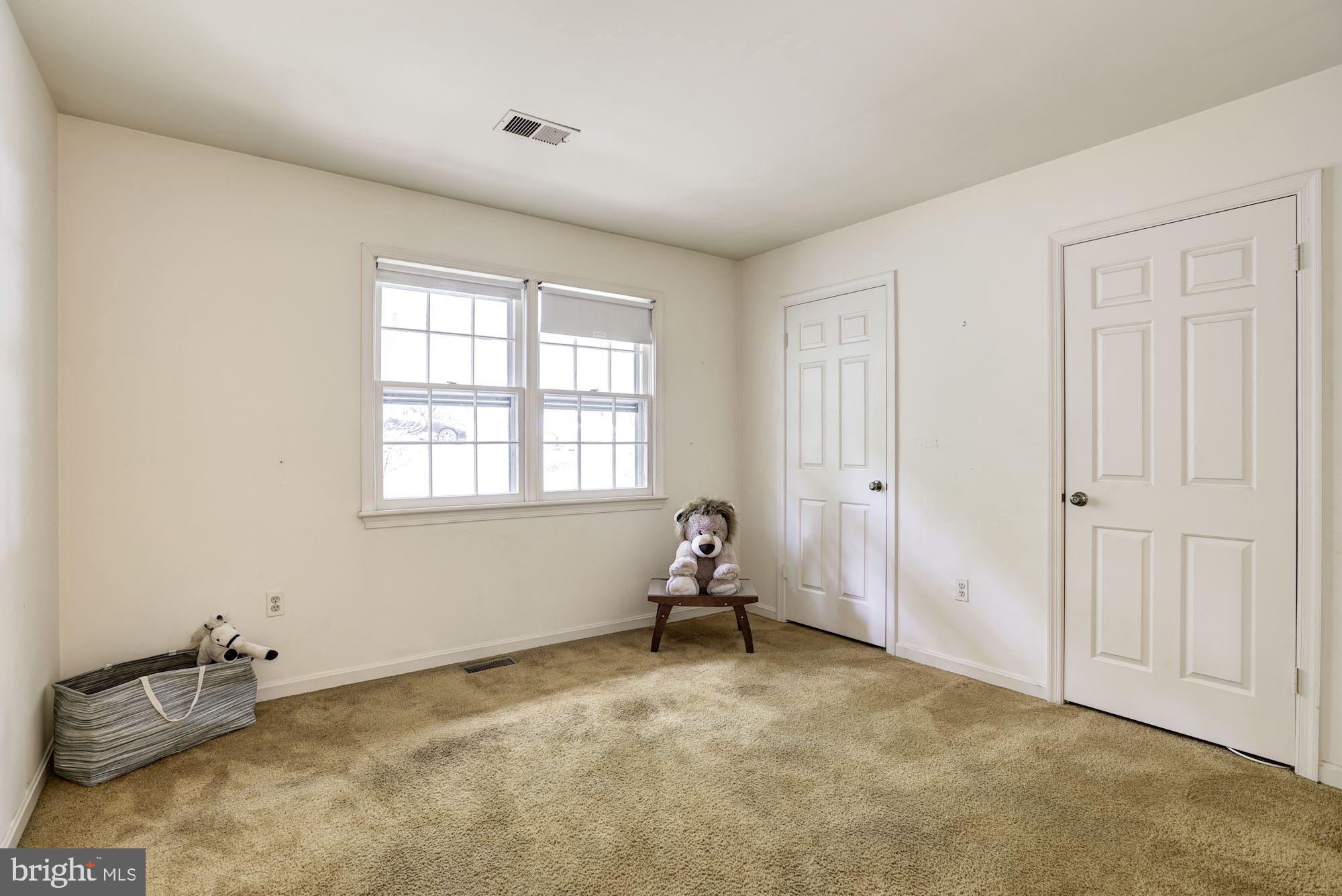10715 Midsummer Drive Reston, VA 20191 - Photo 23 of 43 LARGE 2nd Bedroom on Main Level