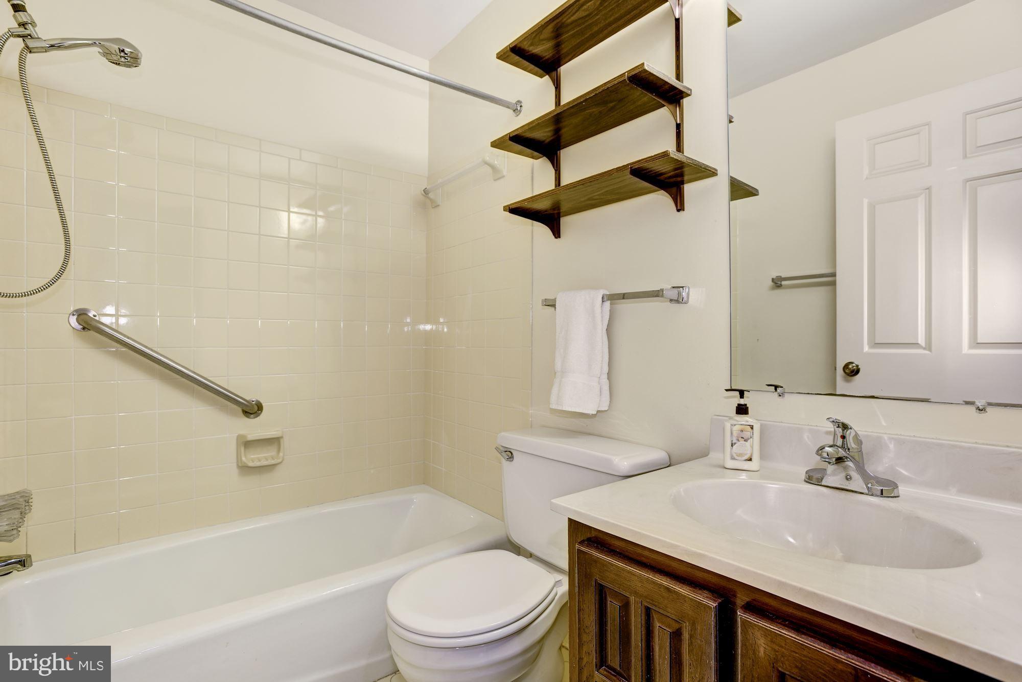 10715 Midsummer Drive Reston, VA 20191 - Photo 26 of 43