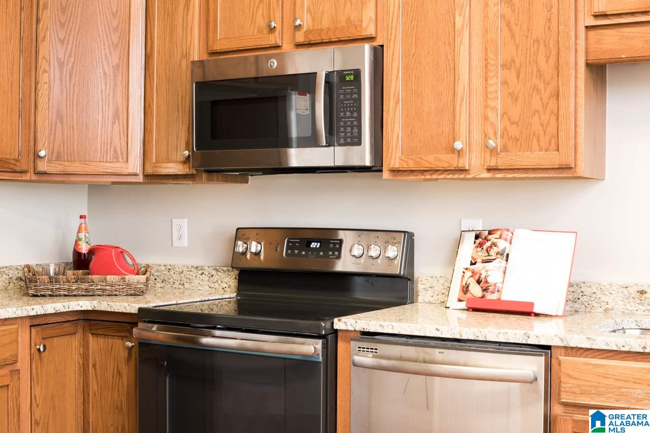 121 King Charles Way Alabaster, AL 35007 - Photo 19 of 48