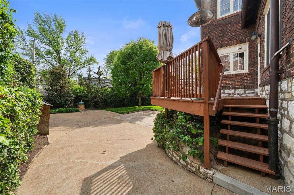 665 West Polo Drive Clayton, MO 63105 - Photo 40 of 67