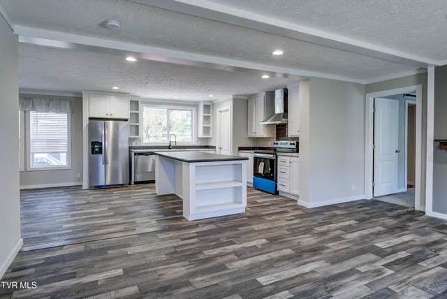 $269,900 | 560 Main Street, Mosheim, TN 37818