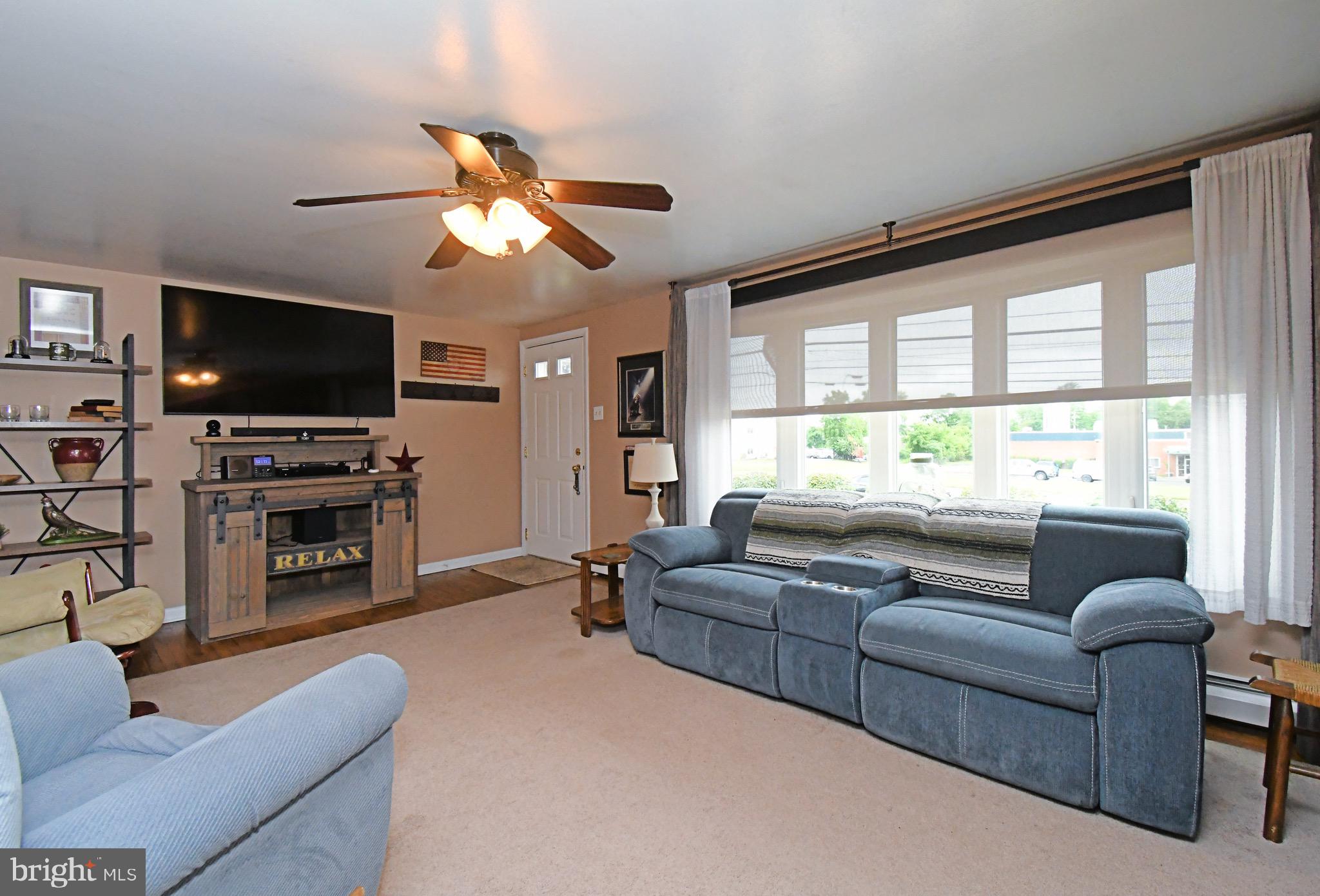 261 Valley Road Warminster, PA 18974 - Photo 11 of 51
