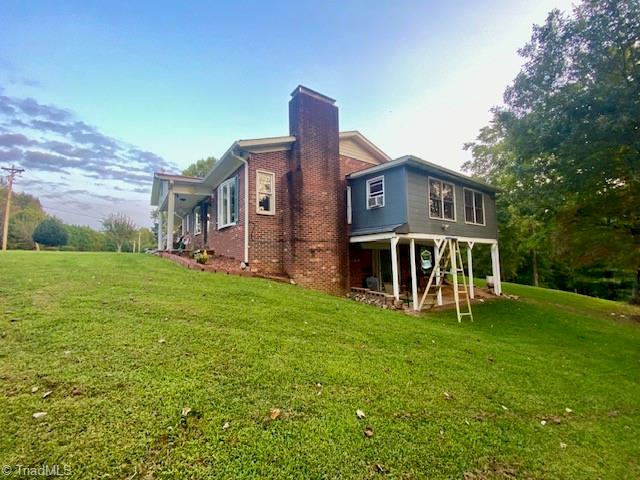2949 Playmore Beach Road Morganton, NC 28655 - Photo 3 of 49 Gallery Image 3