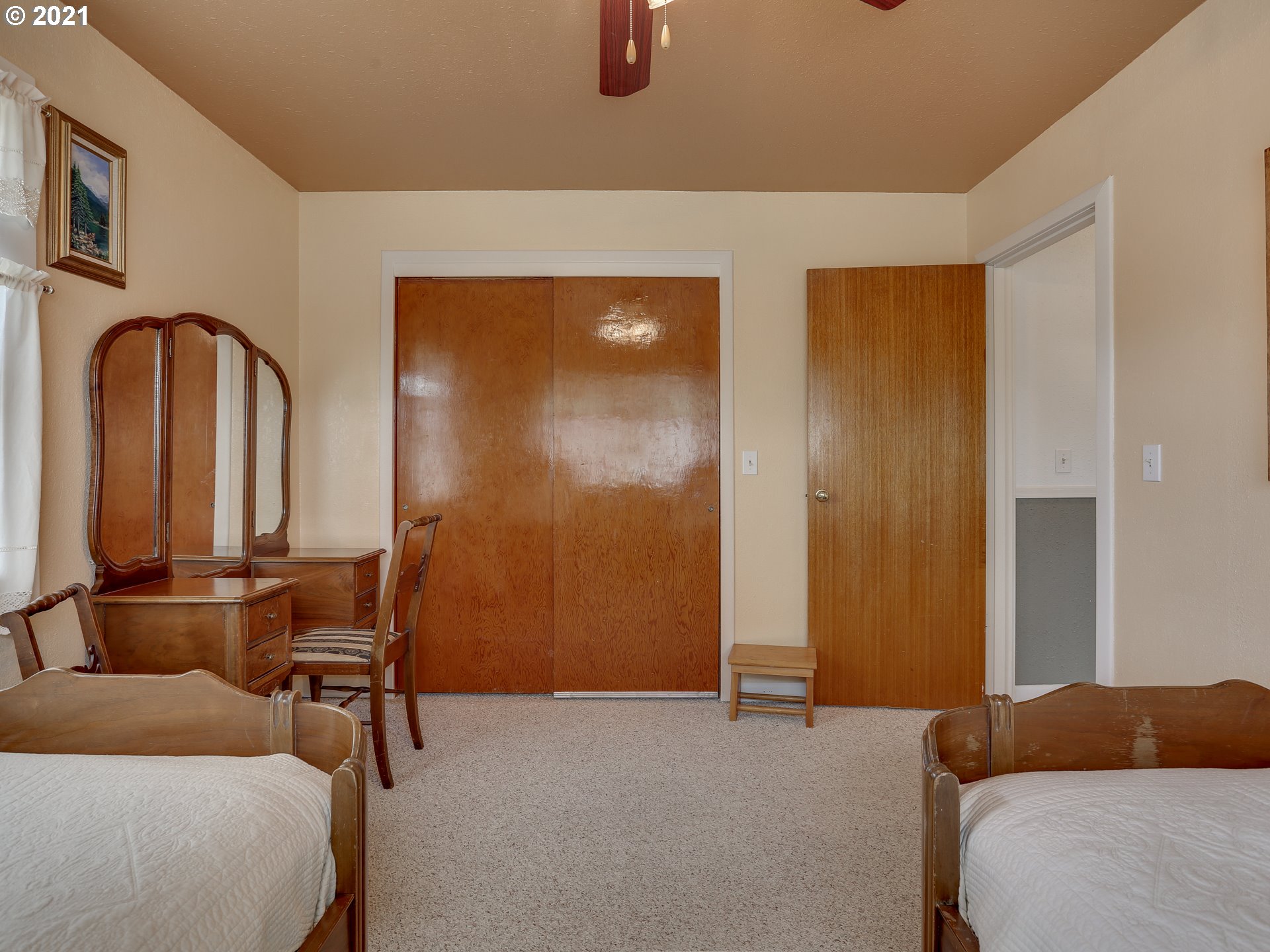 490 Heisler Street Dufur, OR 97021 - Photo 16 of 32 Gallery Image 16