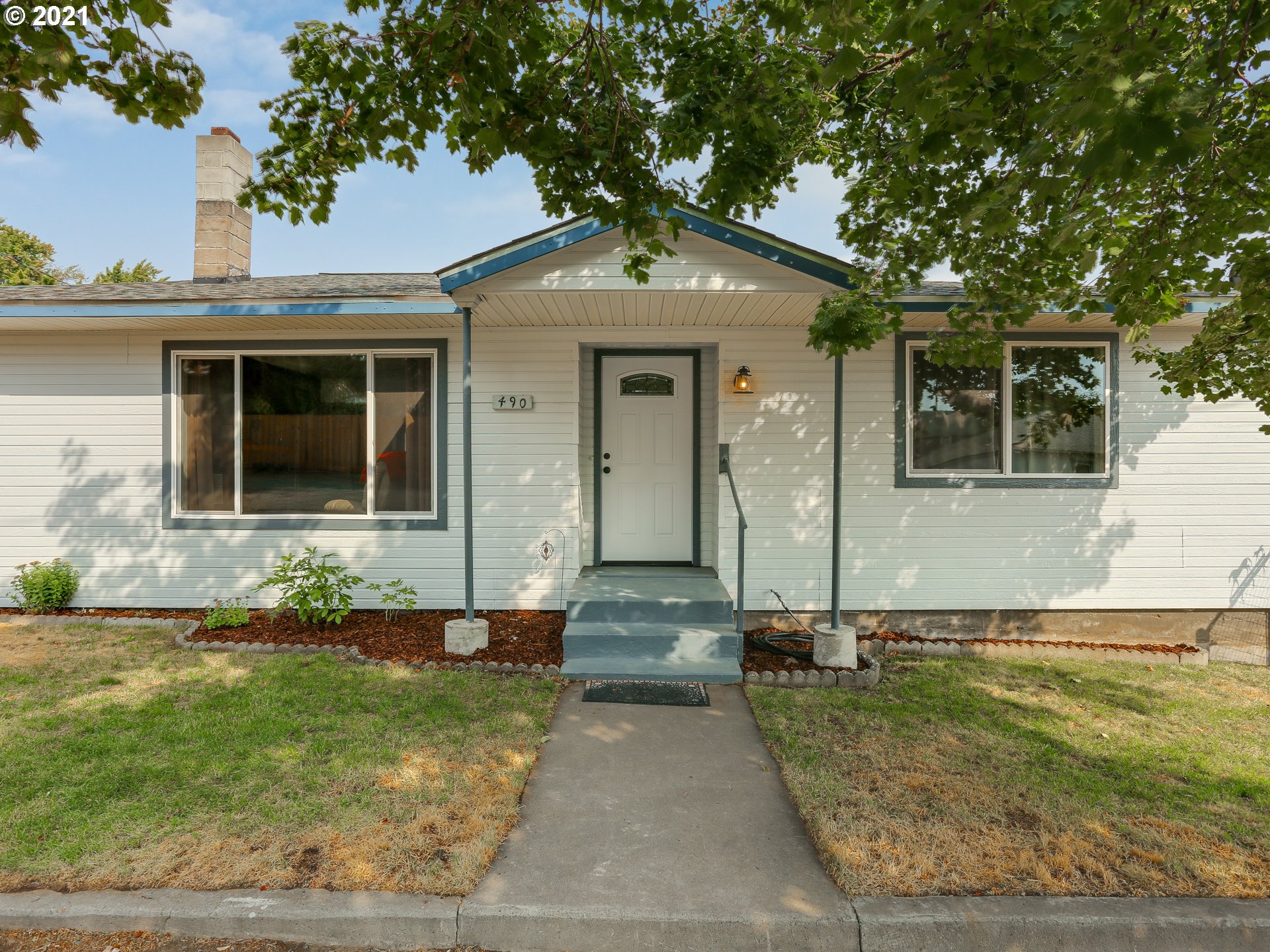 490 Heisler Street Dufur, OR 97021 - Photo 3 of 32 Gallery Image 3