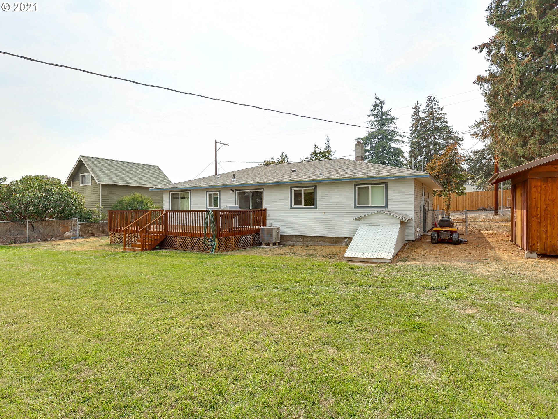 490 Heisler Street Dufur, OR 97021 - Photo 30 of 32 Gallery Image 30