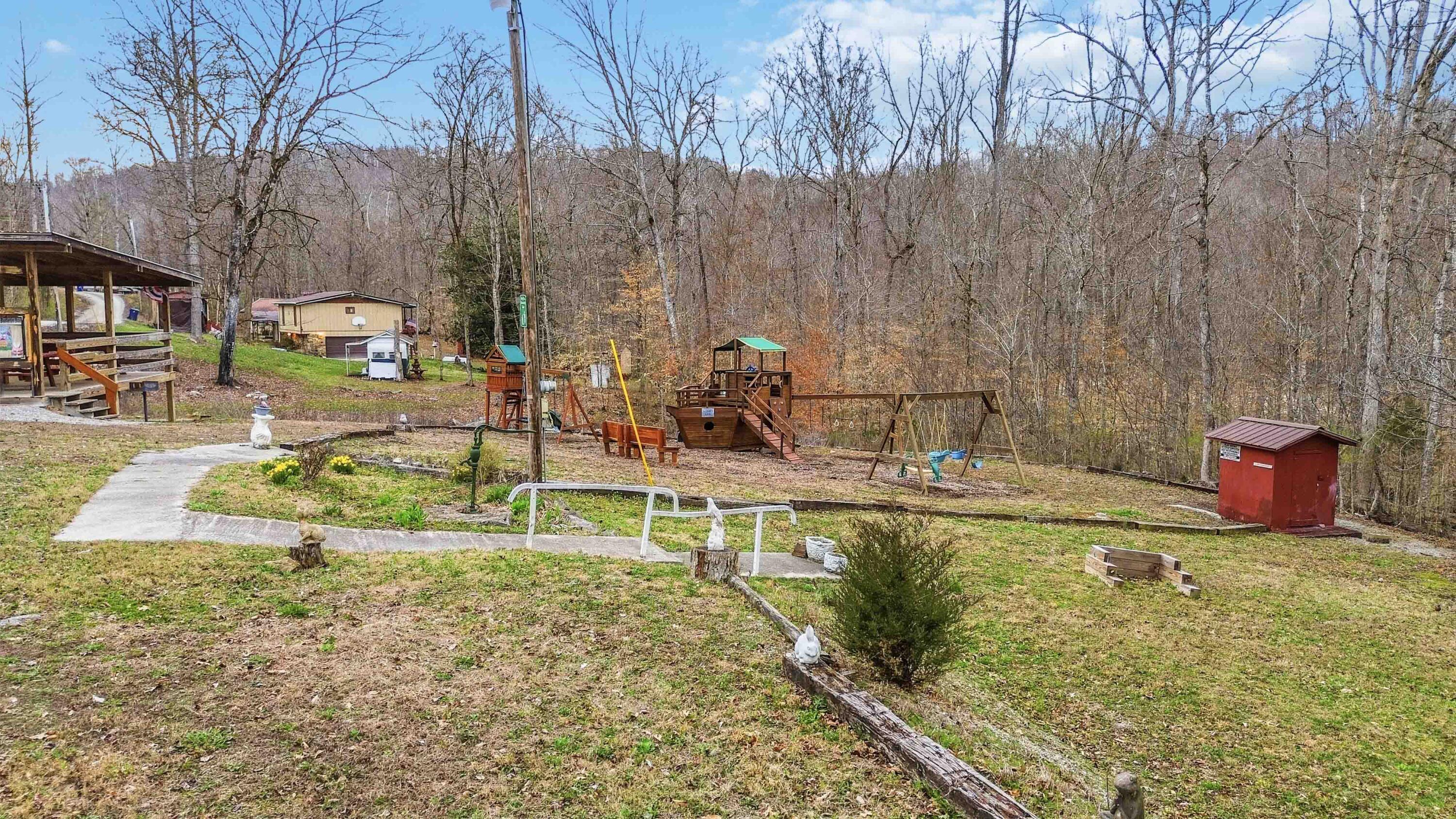 1954 Jasper Bend Road Burnside, KY 42519 - Photo 37 of 41 037
