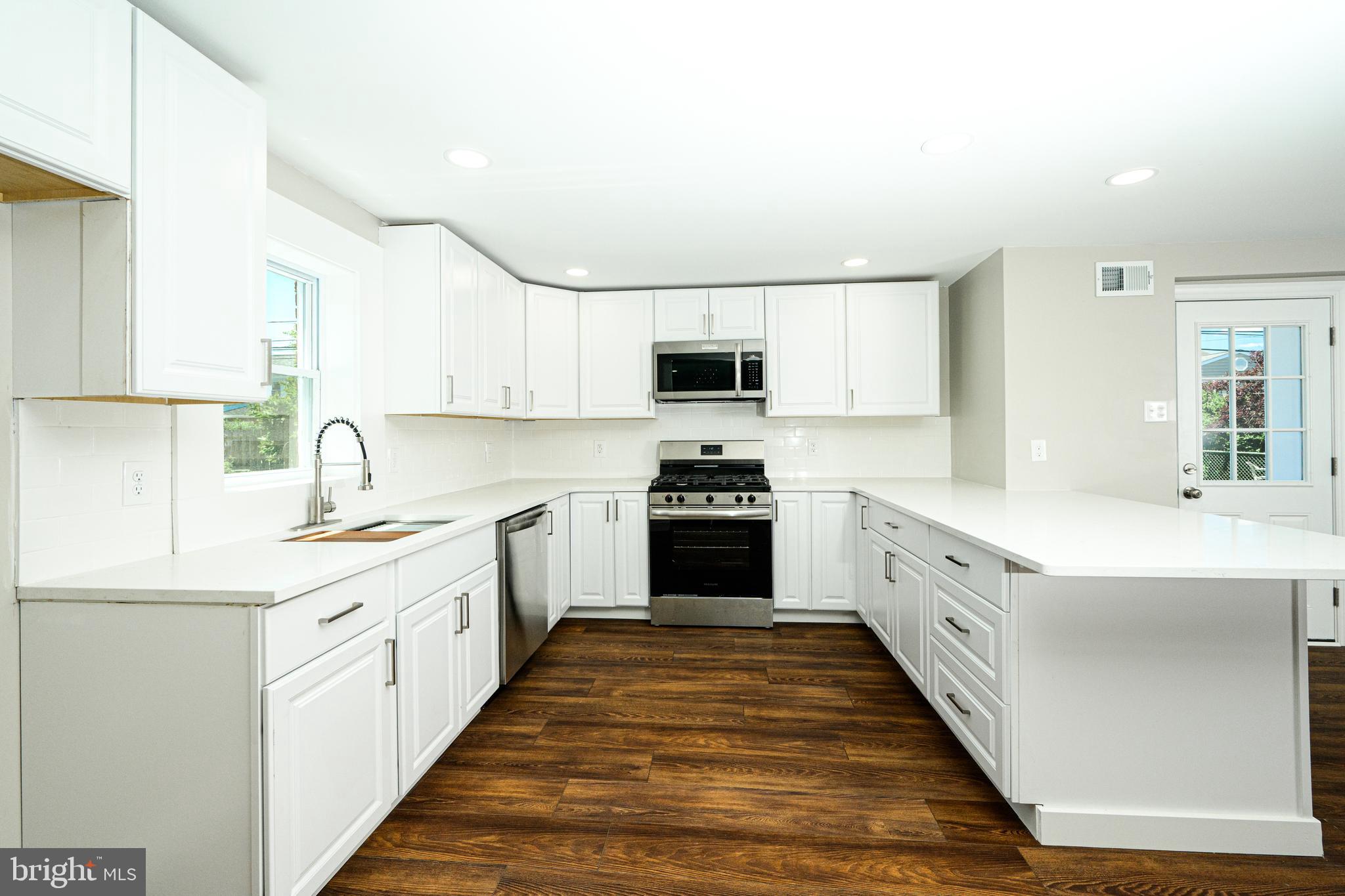 431 Holmes Road Morton, PA 19070 - Photo 10 of 35