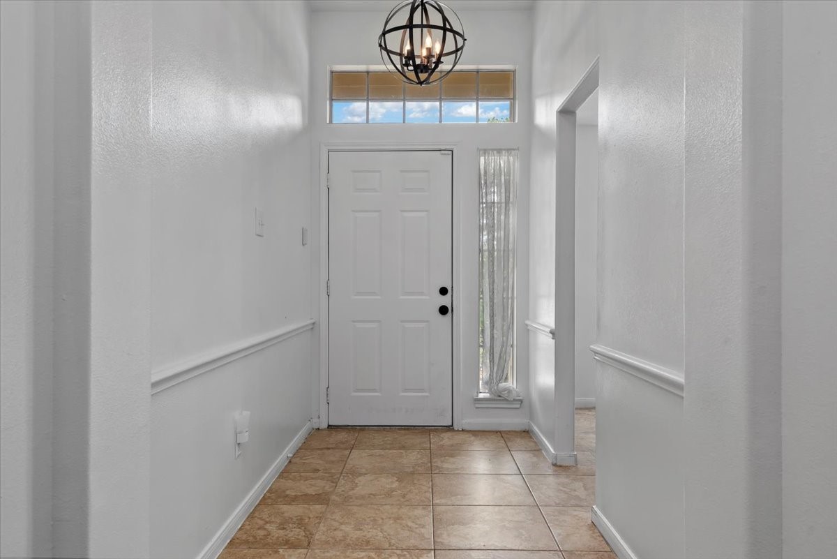 22711 Tree House Lane Spring, TX 77373 - Photo 5 of 28 a view of entryway