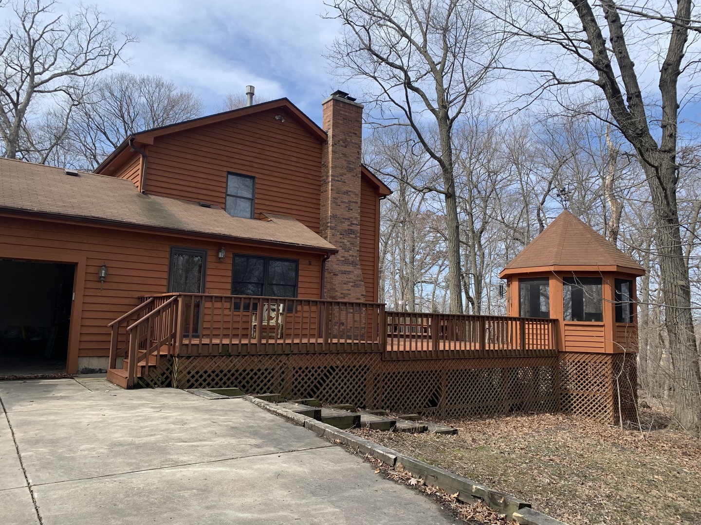 39-w370 McDonald Road Elgin, IL 60124 - Photo 3 of 5