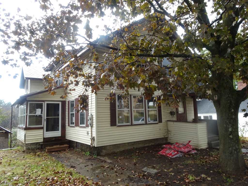 422 Court Street Keene, NH 03431 - Photo 2 of 17 Gallery Image 2