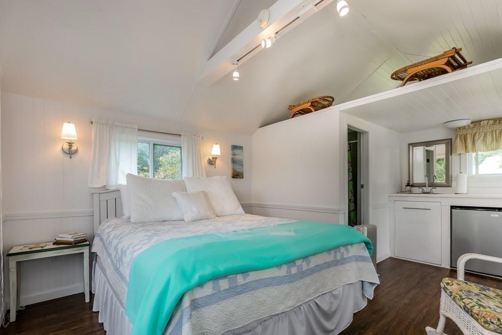136 Pond Street Barnstable, MA 02655 - Photo 28 of 30 Gallery Image 28