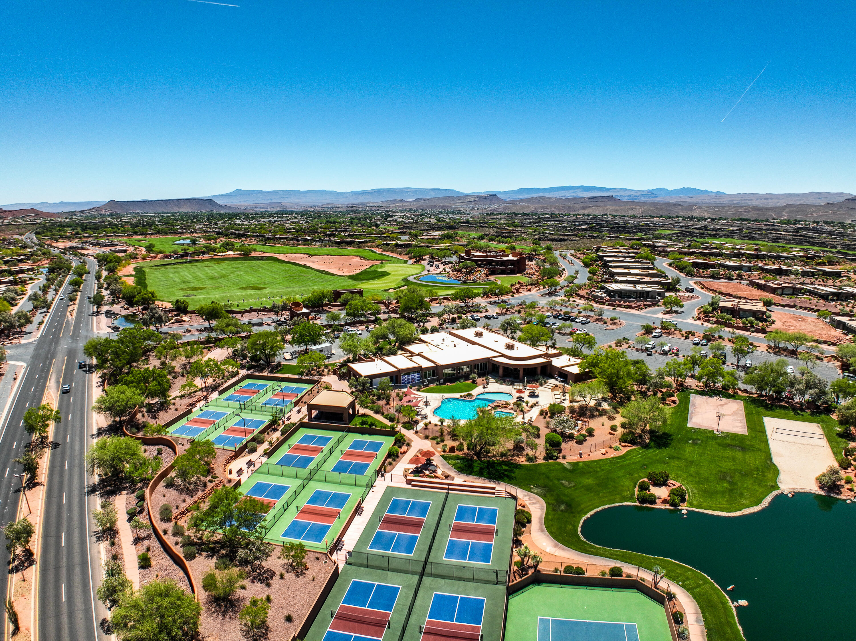 2410 West Entrada Trail, Unit 25 St. George, UT 84770 - Photo 43 of 45 Clubhouse