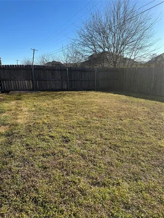$1,800 | 410 Prosperity Trail, McGregor, TX 76657