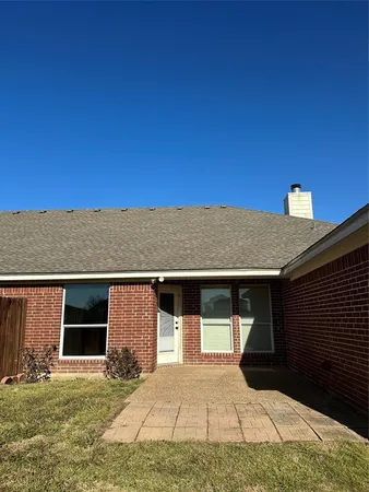 $1,800 | 410 Prosperity Trail, McGregor, TX 76657