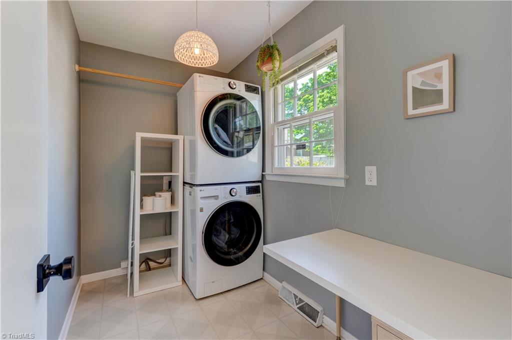 4603 Graham Road Greensboro, NC 27410 - Photo 14 of 39
