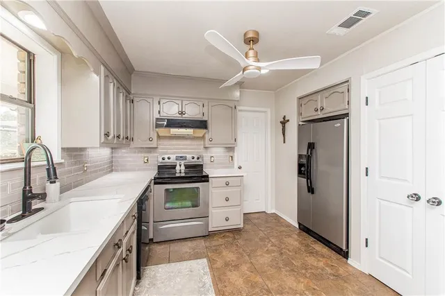 $299,000 | 16114 Cut Off Road, Kentwood, LA 70444