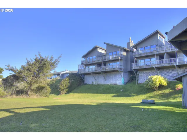$404,000 | 29134 Ellensburg Avenue, Unit 2, Gold Beach, OR 97444