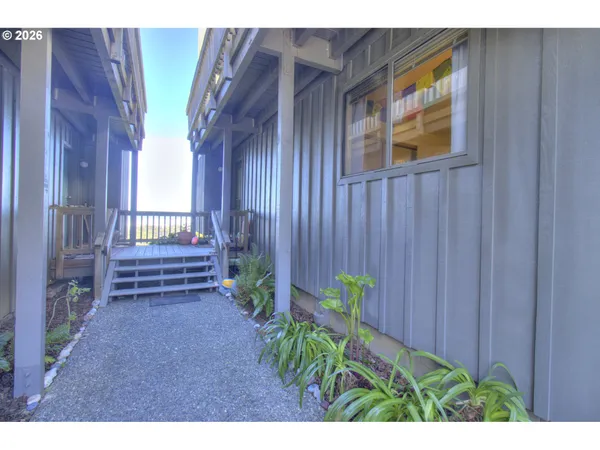 $399,500 | 29134 Ellensburg Avenue, Unit 2, Gold Beach, OR 97444